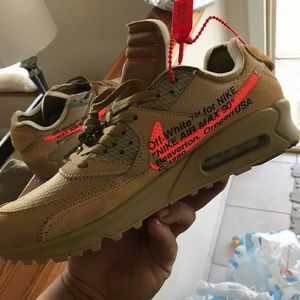 White “Desert Ore” Nike Air Max 90
OFF-WHITE Desert Ore